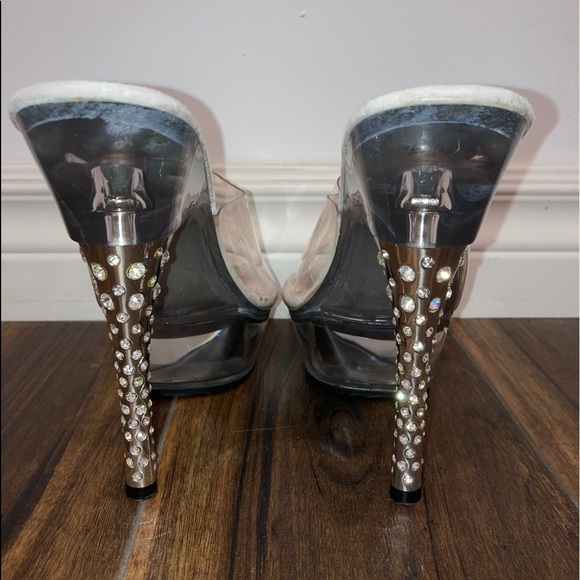 Talons Platform - Picture 3 of 6